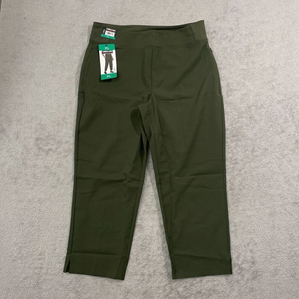 NEW Kirkland Signature Womens XL  Cropped Green Dress Pants